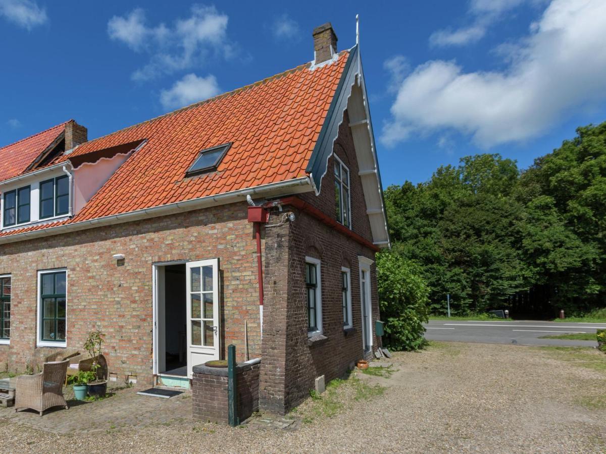 Вилла Authentic Farmhouse Near The Beach Оосткапелл Экстерьер фото